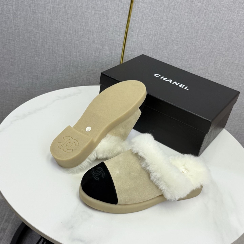 Ch**el slippers